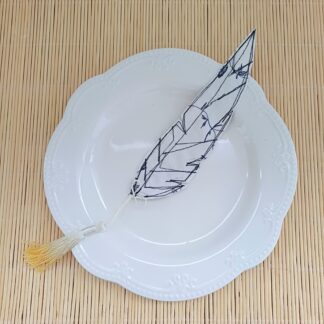 Semn de carte in forma de pana – din material textil